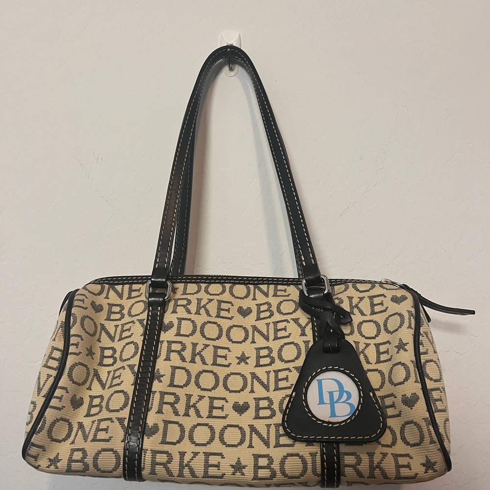 Dooney & Bourke Small Barrel Bag Vintage